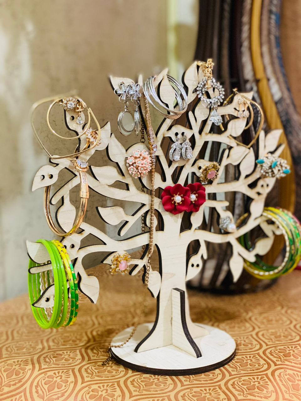 Nature’s Embrace Jewelry Tree Stand